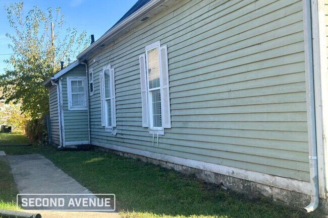 Foto del edificio - 1643 Columbia Ave