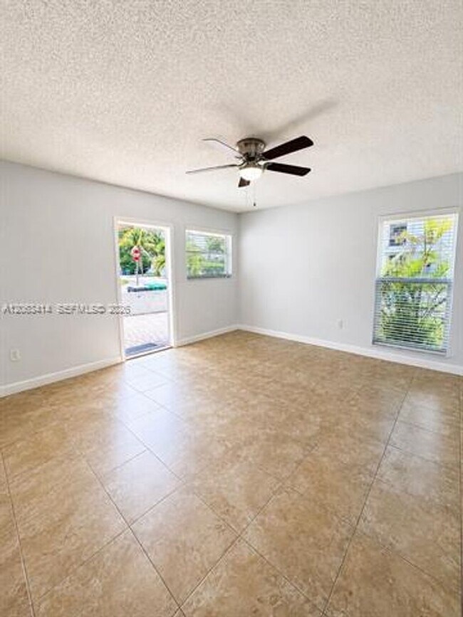 Foto del edificio - 5780 SW 61st St