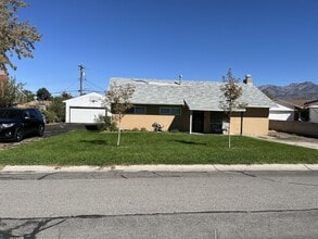 Building Photo - 803 E 9990 S