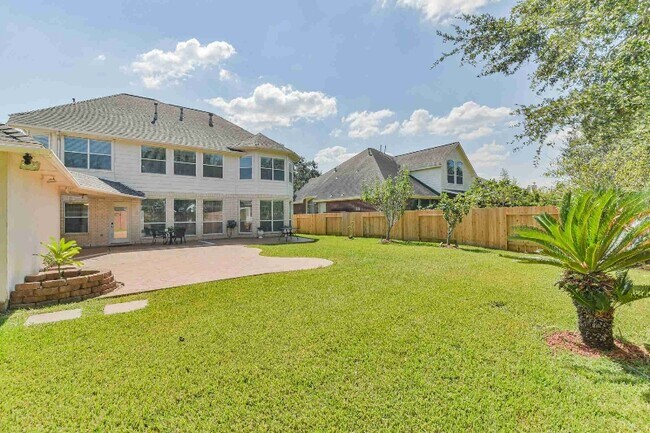 Foto del edificio - 2502 Bridge Hampton Way