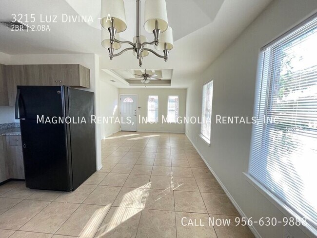 Foto del edificio - 3215 Luz Divina St