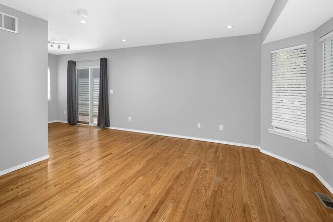 Foto del edificio - 17072 E Wyoming Dr