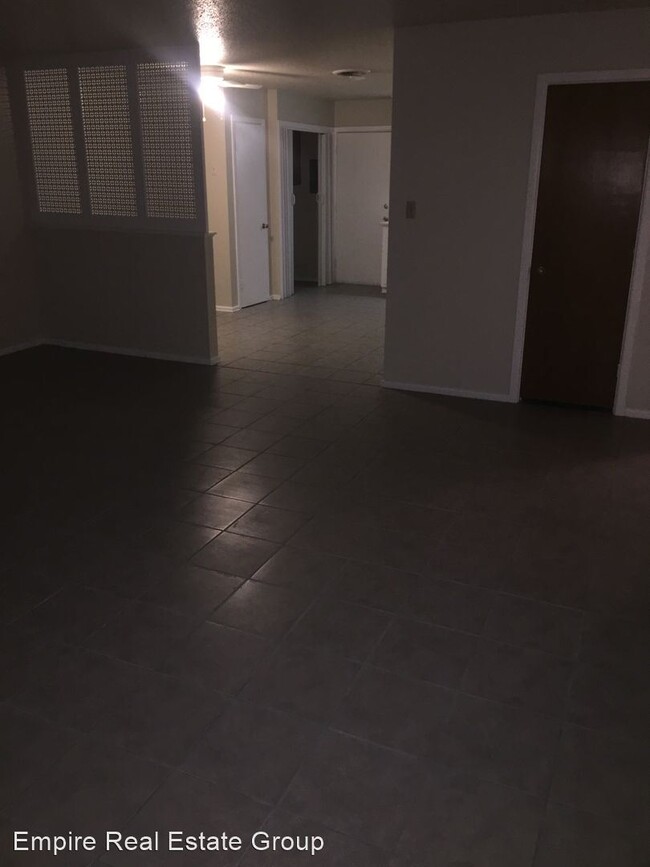 Foto del edificio - 2 br, 1 bath House - 727 W. Silver