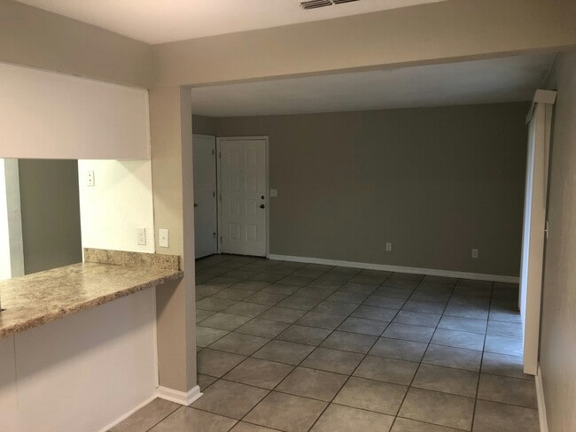 Photo - 3017 Oak Hammock Lane, Unit A Apartment