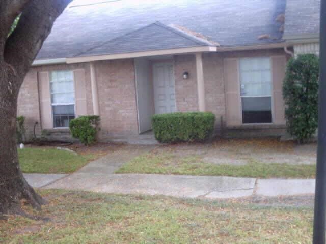 Foto principal - 12823 High Star Dr