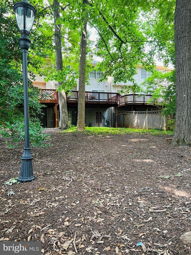 Foto del edificio - 11335 Hollowstone Dr