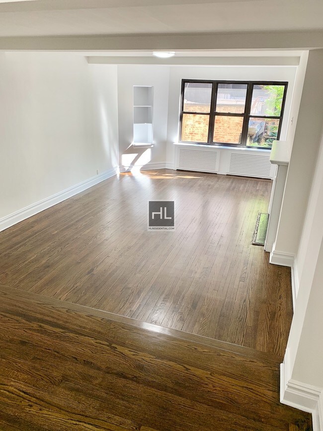 Building Photo - 20 5 AVENUE #7G