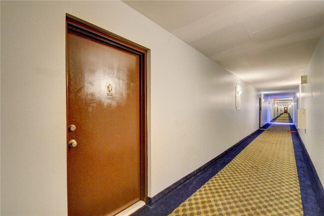 Foto del edificio - 490 NW 20th St