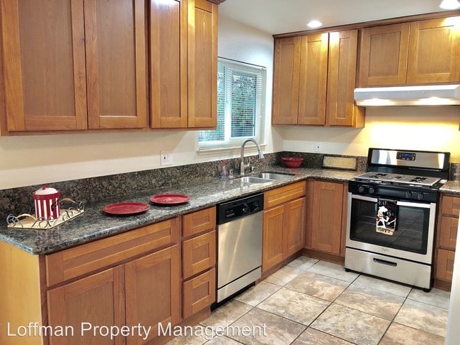 Building Photo - 3 br, 3 bath House - 76 Lido Circle