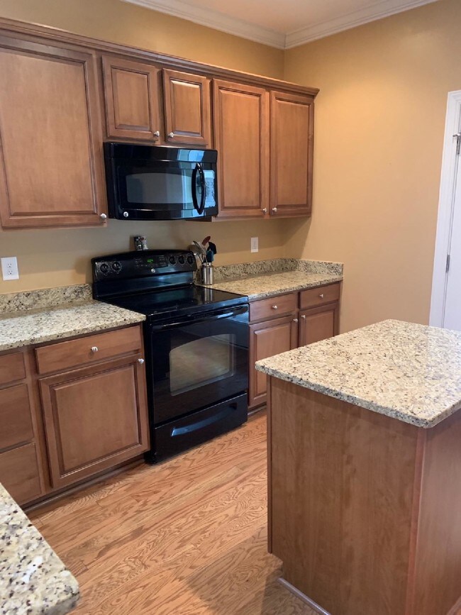 Foto del edificio - 695 Legacy Lakes Way