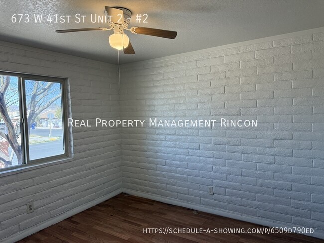Building Photo - 673 W 41st St
