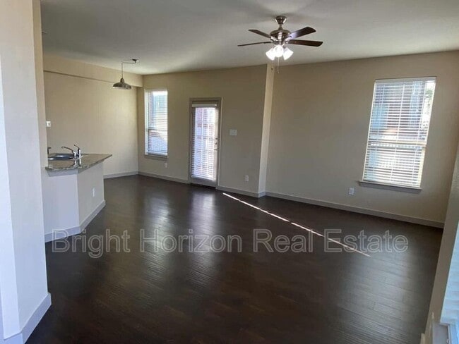 Photo - 3621 Valley Vista Drive Apartment
