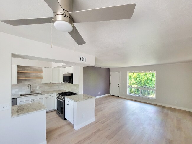 Foto del edificio - 7141 N 16th St
