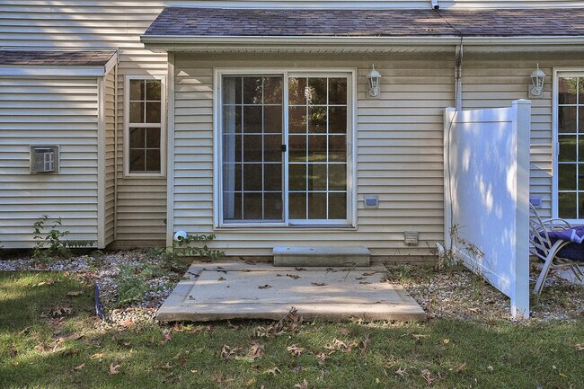 Foto del edificio - 306 Windwood Ct