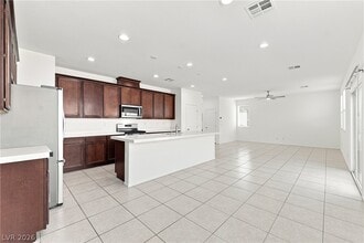 Building Photo - 4619 Engage St