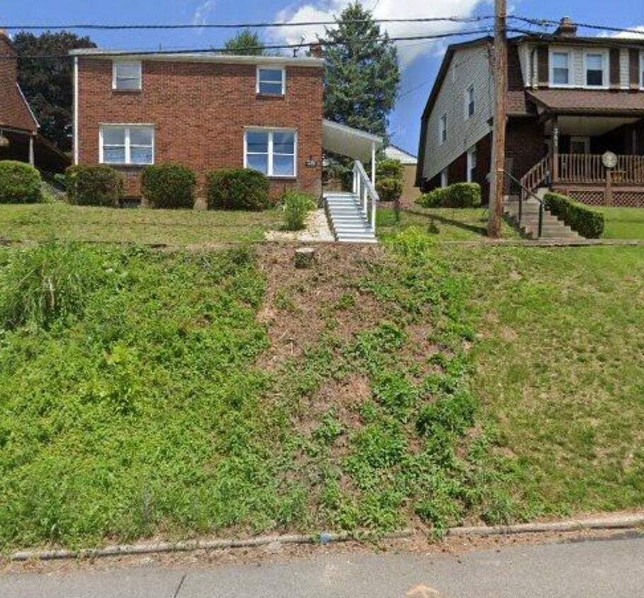 Primary Photo - 3 Bedroom-1 Bath Pittsburgh PA
