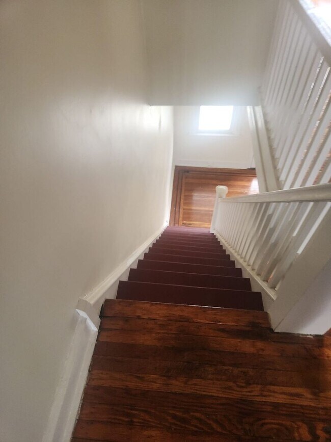 518 Widener St Unit 518 Widener St, Philadelphia, PA 19120 Room for