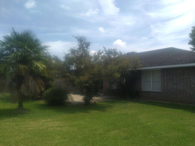 Foto del edificio - 110 Maverick St.