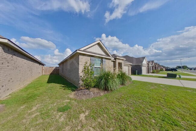 Foto del edificio - 117 Yardley Ct