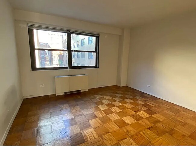 Building Photo - 300 West 55th Street