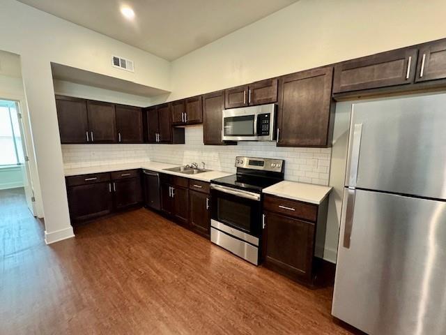 Foto del edificio - 726 E Emma Ave