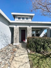 Building Photo - 381 Ashwood Way