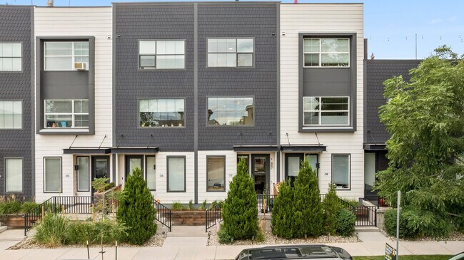 Foto del edificio - 3715 Jason St