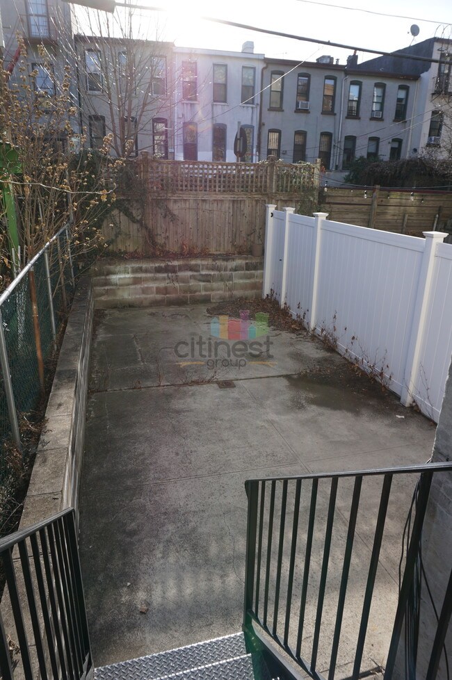 Foto del edificio - 506 11th St