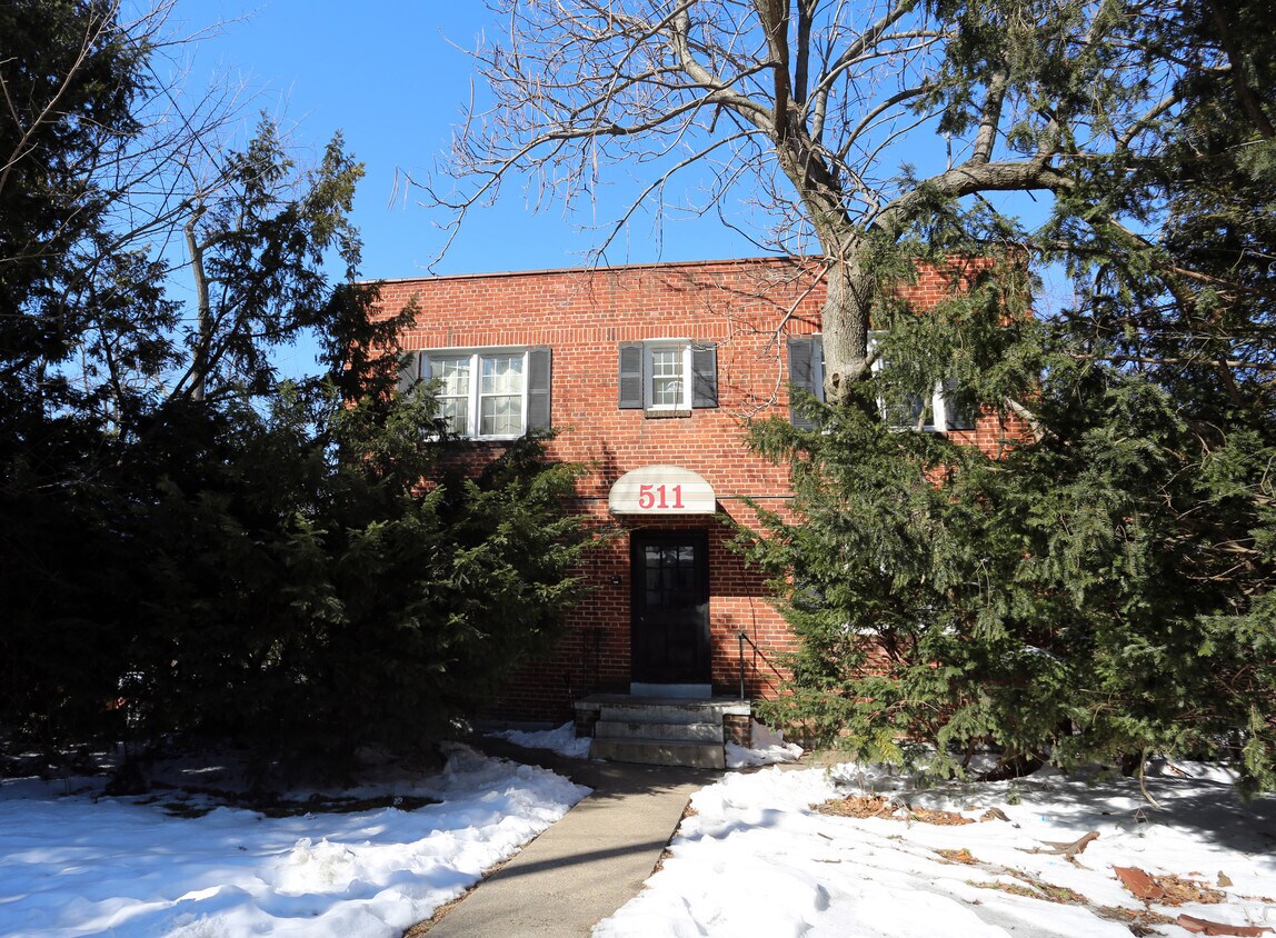 Primary Photo - 511 Silver Spring Ave
