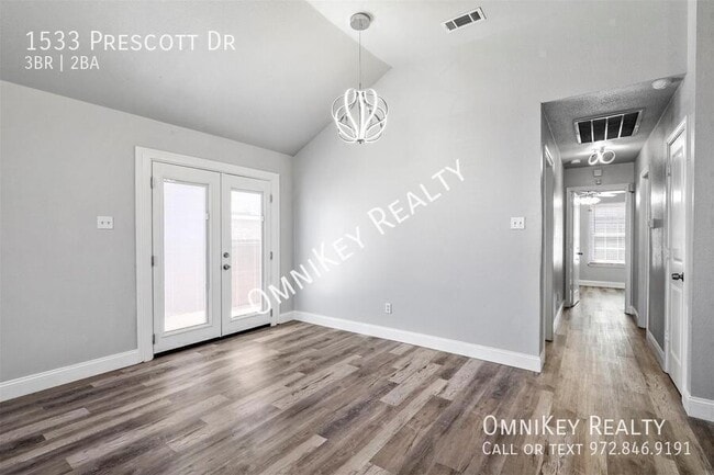 Building Photo - 1533 Prescott Dr