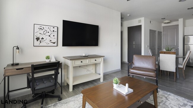 Foto del edificio - 1001 S Center St