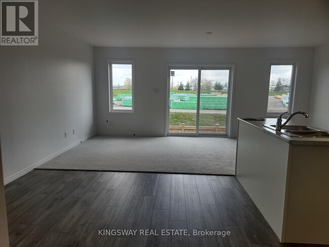 Photo du bâtiment - 20 West Ml St