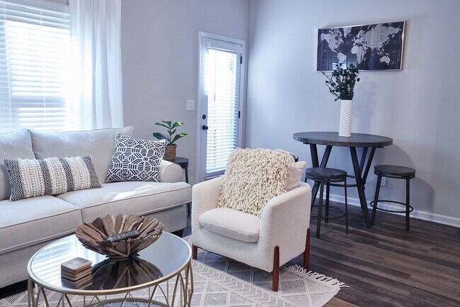 Foto del edificio - 2994 Bayrose Cir