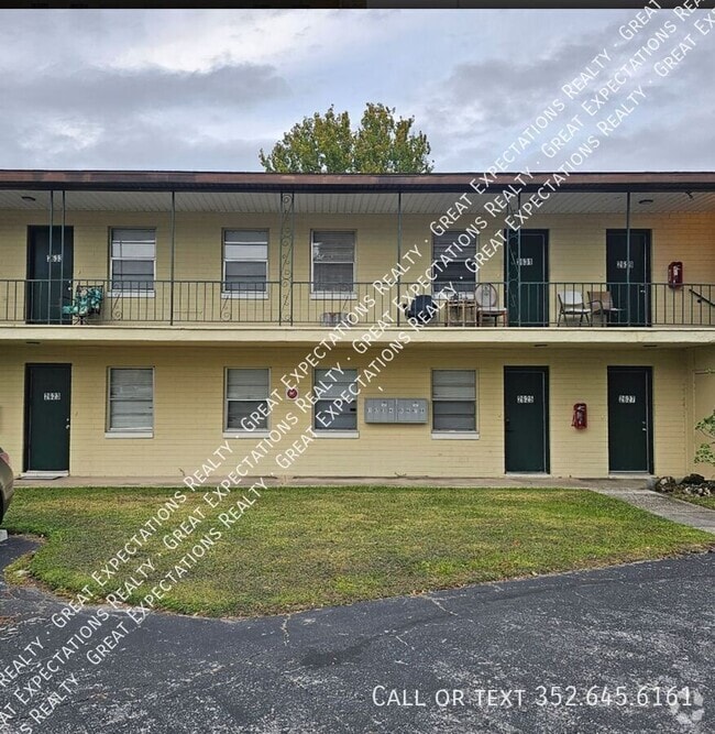 Building Photo - 2631 SW 33rd Ave