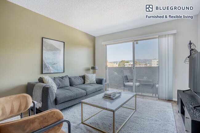 Building Photo - 8560 W Olympic Blvd