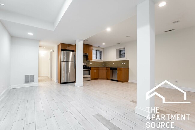 Foto del edificio - 3707 N Wilton Ave