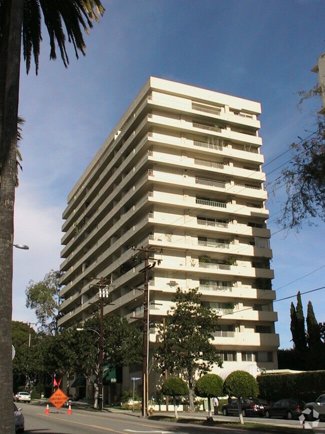 Plaza Towers