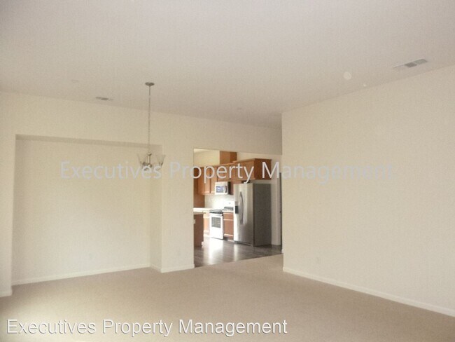 Building Photo - 4 br, 2 bath House - 1920 Faxon Drive