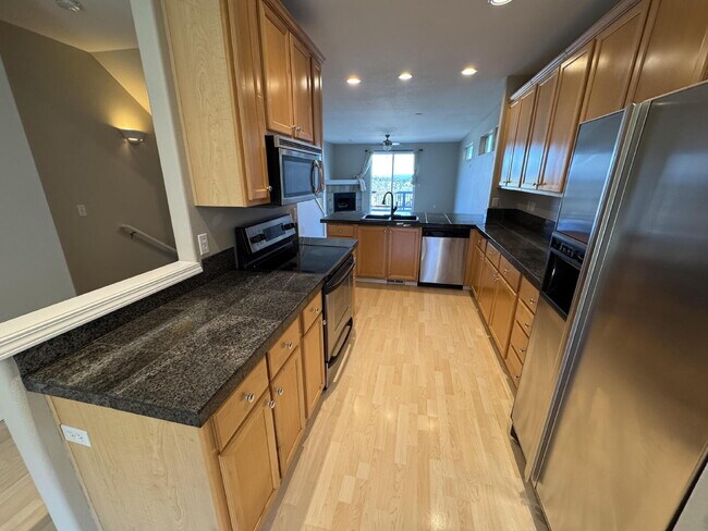 Foto del edificio - 3 Story Townhome in West Linn.