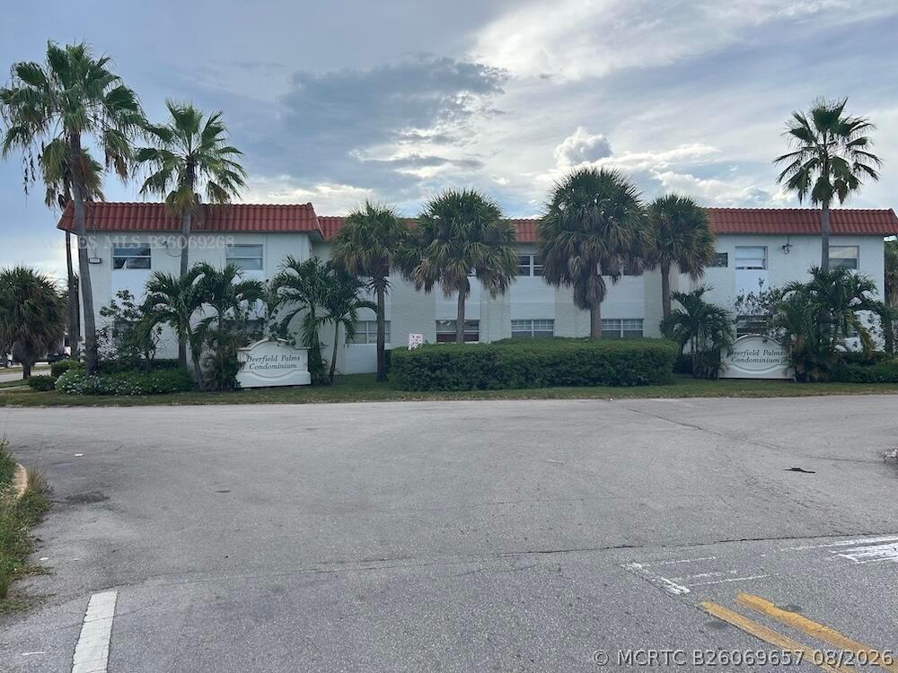 Building Photo - 401 SW 13th Pl
