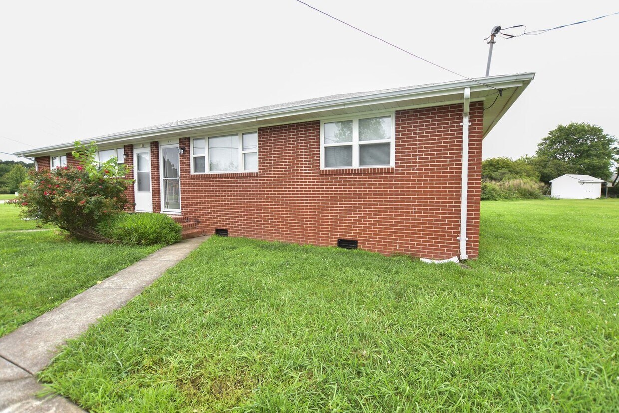 Foto principal - 936-938 Schumann Dr