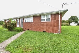 Building Photo - 936-938 Schumann Dr