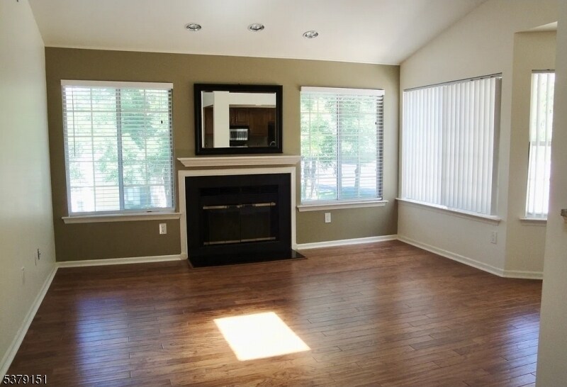 Foto principal - 53 Foxwood Ct