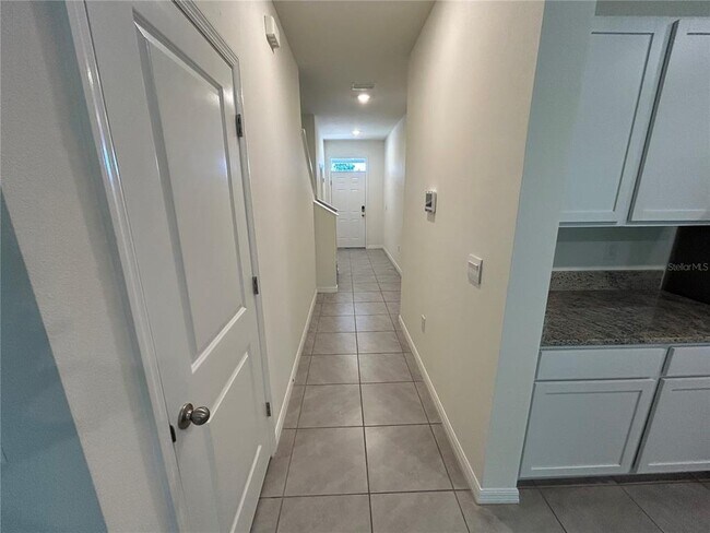 Foto del edificio - 8736 Milestone Dr