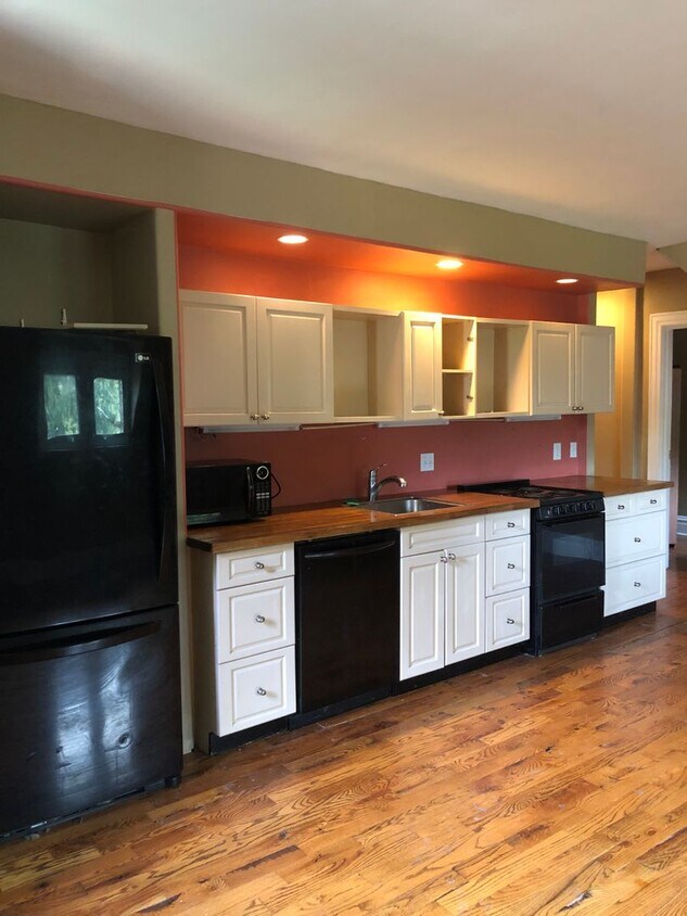 5335 Knox Street Apartment for Rent in Philadelphia, PA