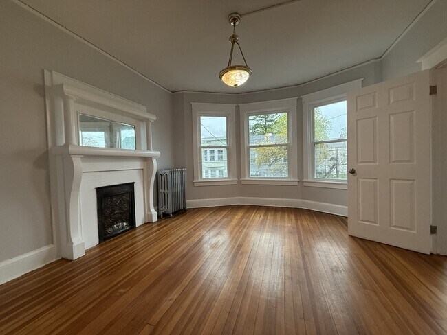 Foto del edificio - 221 S Swan St