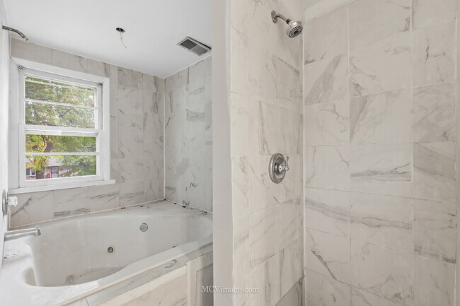 Foto del edificio - 14714 Ellis Ave