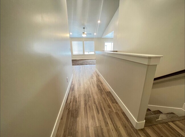 Foto del edificio - 4725 Gunsight Peak Dr