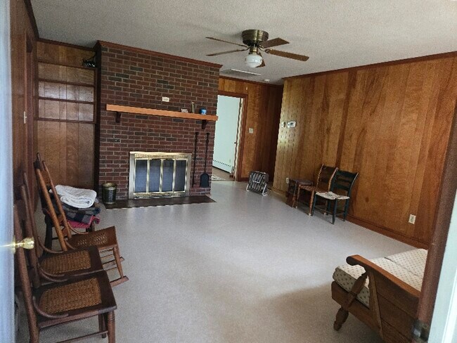 Foto del edificio - 13935 Cool Springs Rd