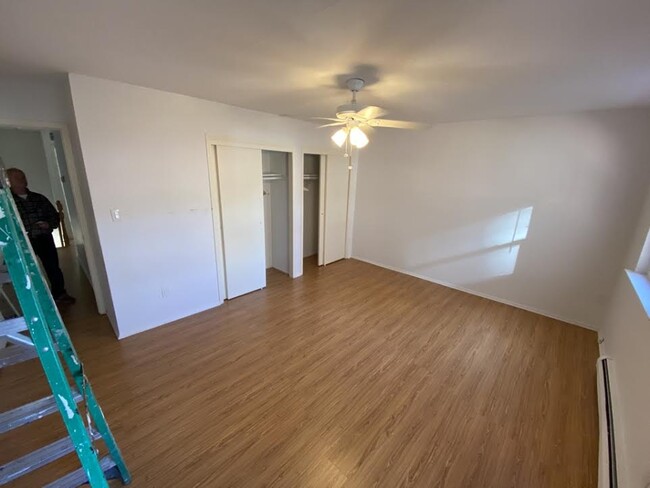Building Photo - 3647 Johnson Ave